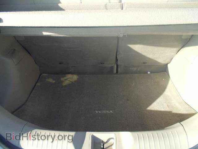 2009 NISSAN VERSA - VIN: 3N1BC13E49L383845 - Фото 4