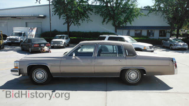 1984 CADILLAC DEVILLE - VIN: 1G6AM6987E9042000 - Photo 5
