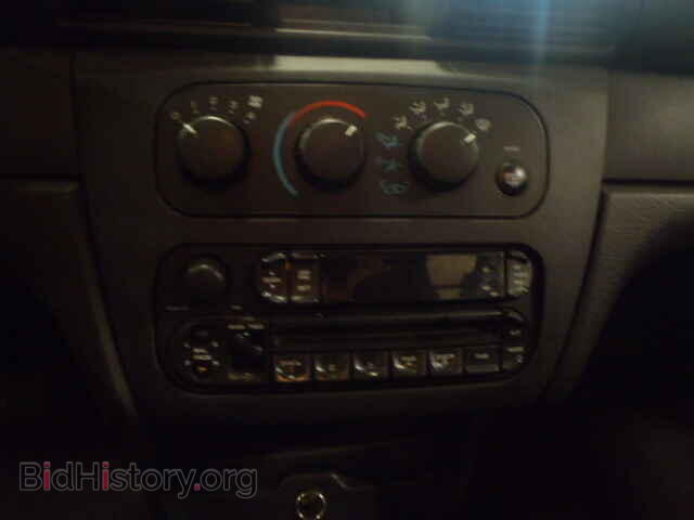 2004 CHRYSLER SEBRING - VIN: 1C3EL46X04N338357 - Фото 9