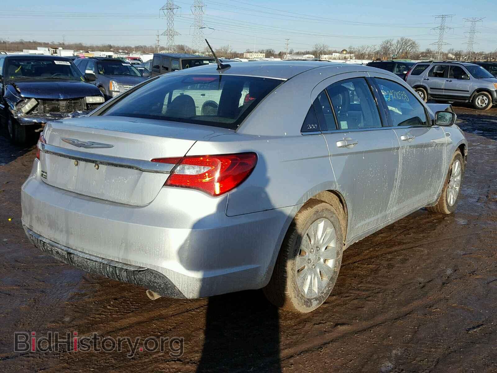 2012 CHRYSLER 200 - VIN: 1C3CCBAB0CN135362 - Фото 4