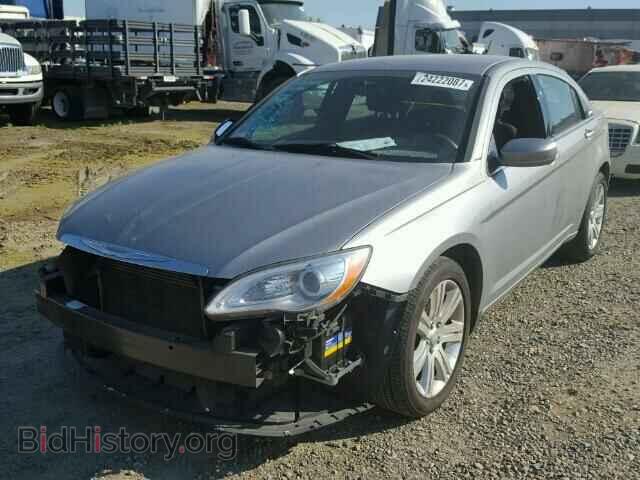 2013 CHRYSLER 200 - VIN: 1C3CCBAB5DN670138 - Photo 2