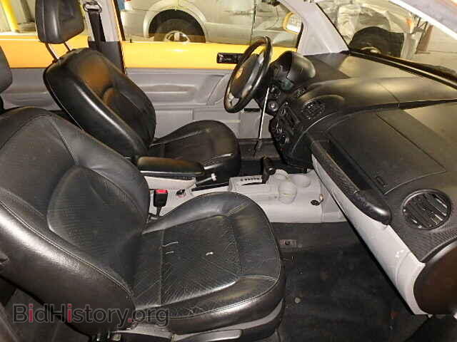 2000 VOLKSWAGEN BEETLE - VIN: 3VWCD21C9YM487128 - Фото 5