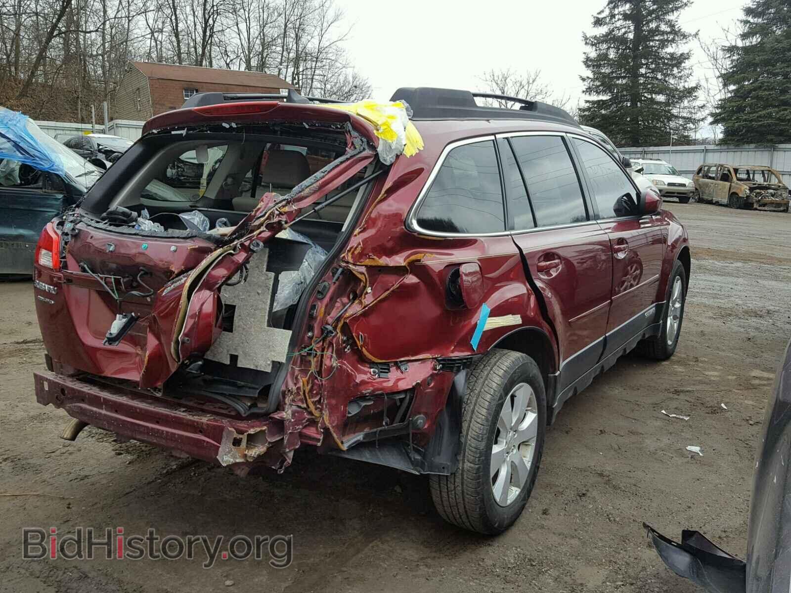 2011 SUBARU OUTBACK - VIN: 4S4BRBKC9B3319749 - Photo 4
