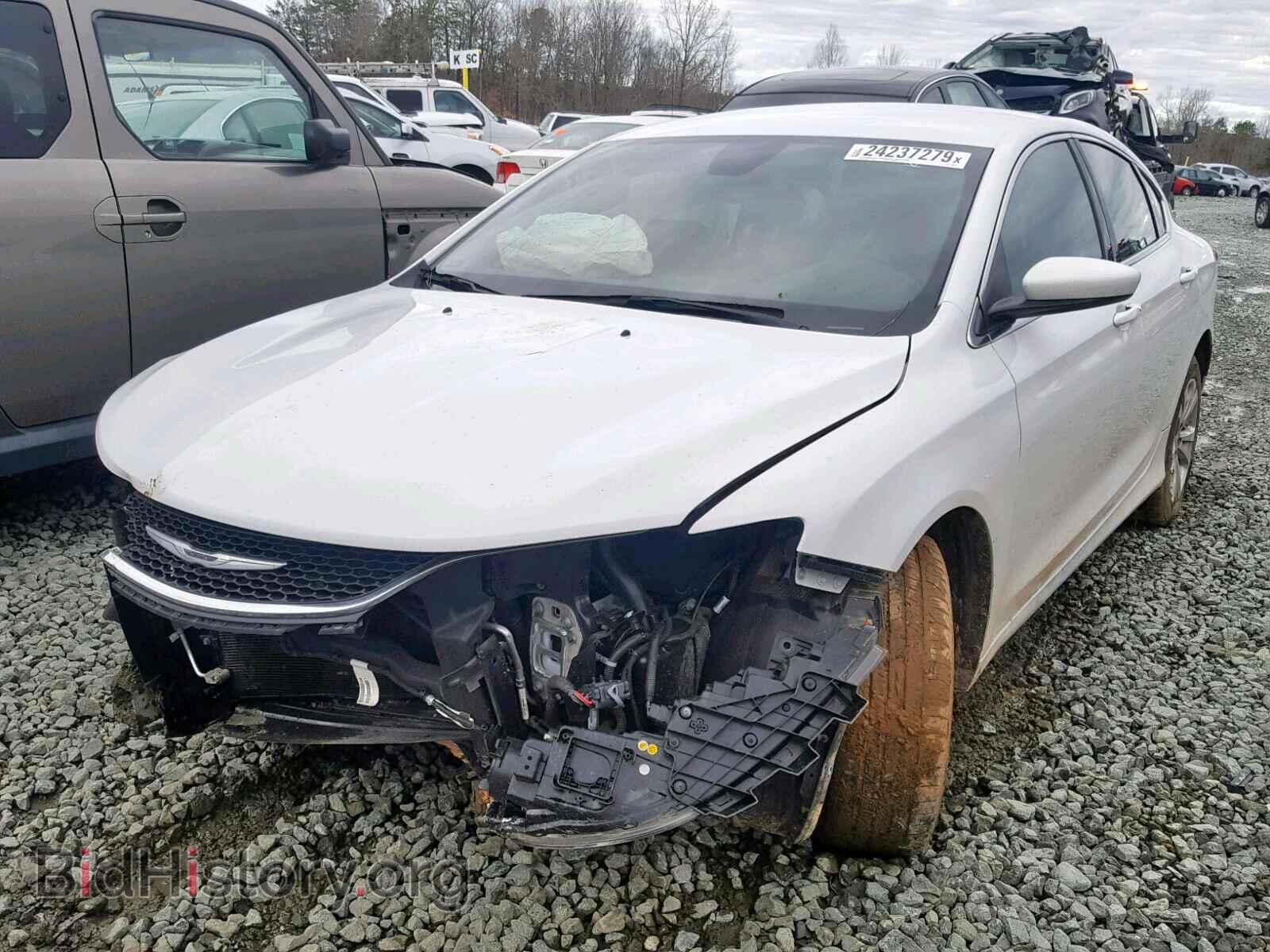 2016 CHRYSLER 200 - VIN: 1C3CCCAG5GN141004 - Фото 2
