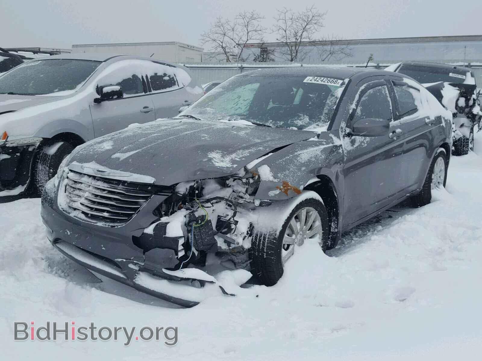 2013 CHRYSLER 200 - VIN: 1C3CCBBB3DN568237 - Фото 2