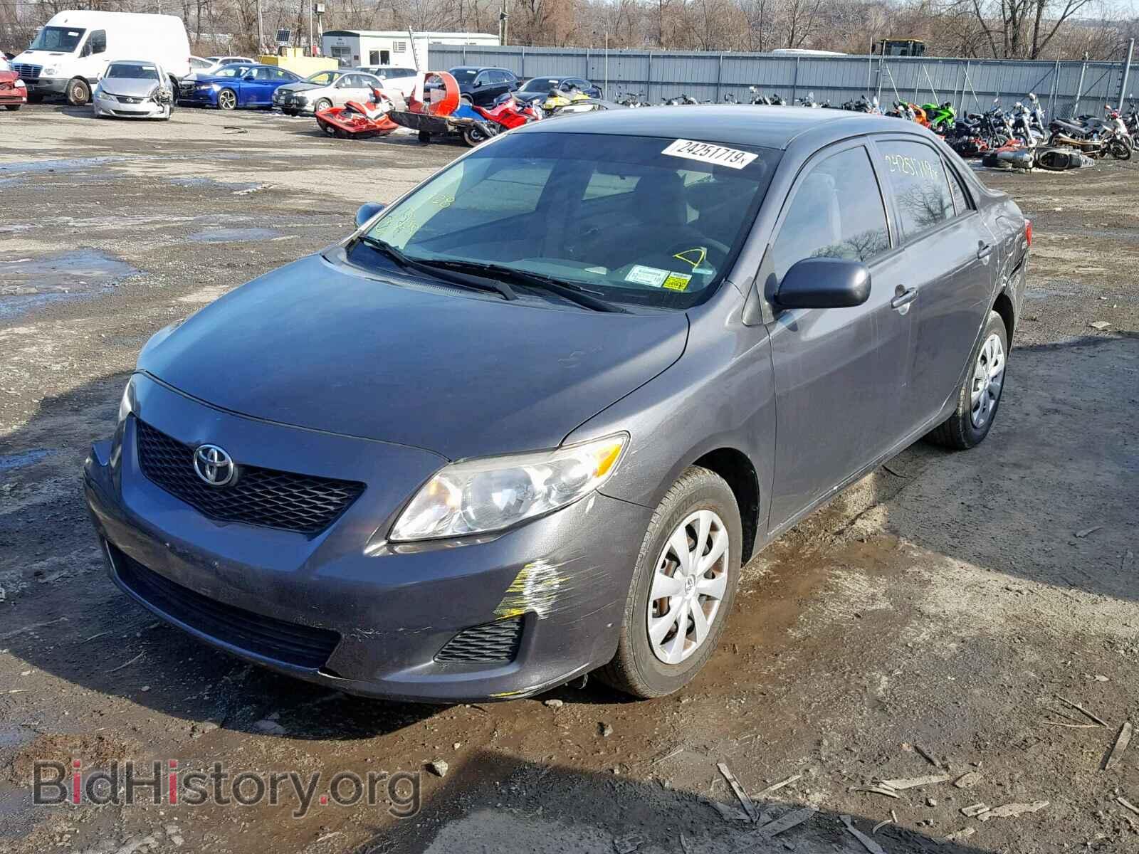 2010 TOYOTA COROLLA BA - VIN: 2T1BU4EE1AC347322 - Фото 2