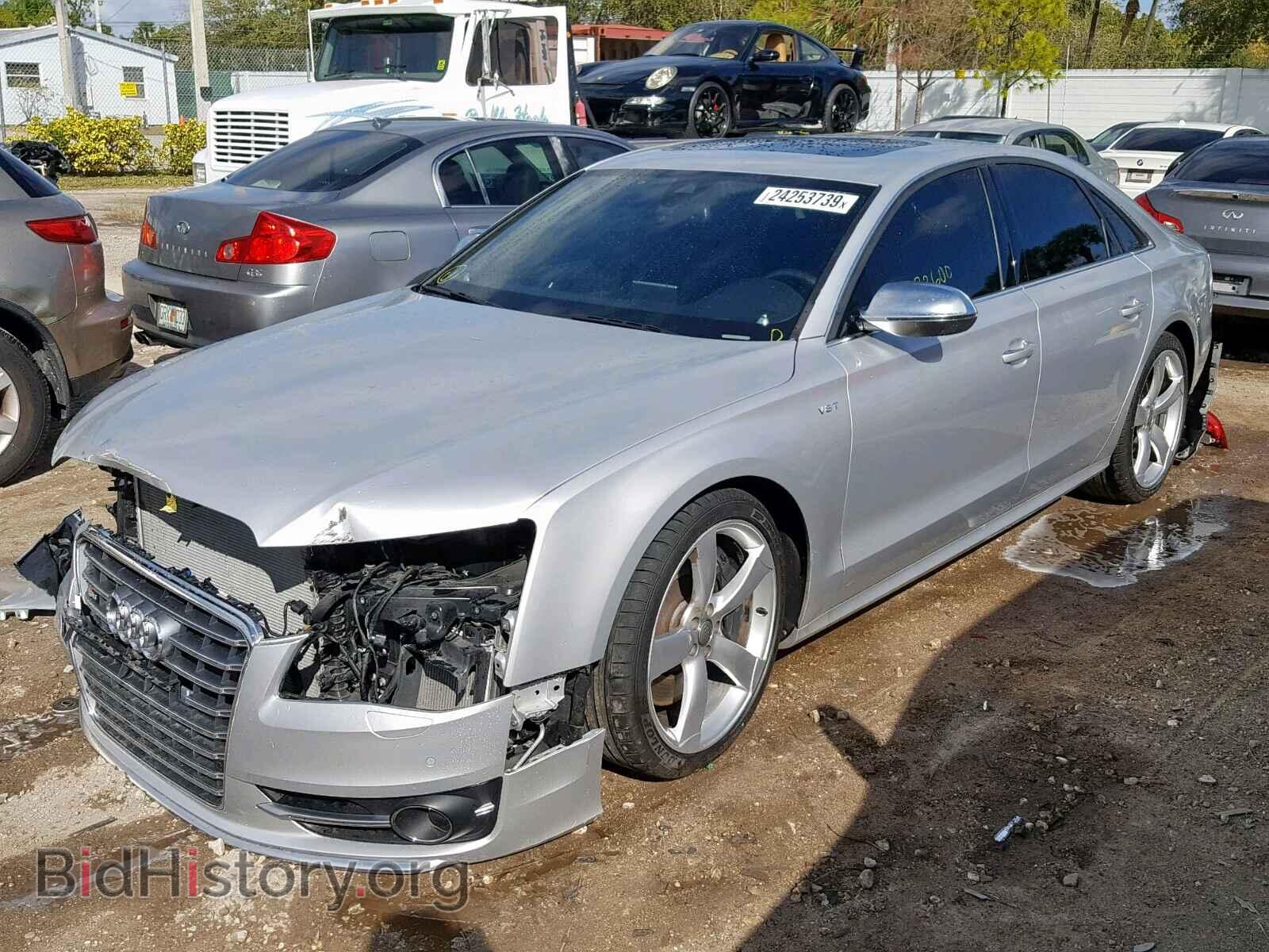 2014 AUDI S8 - VIN: WAUD2AFDXEN012983 - Photo 2
