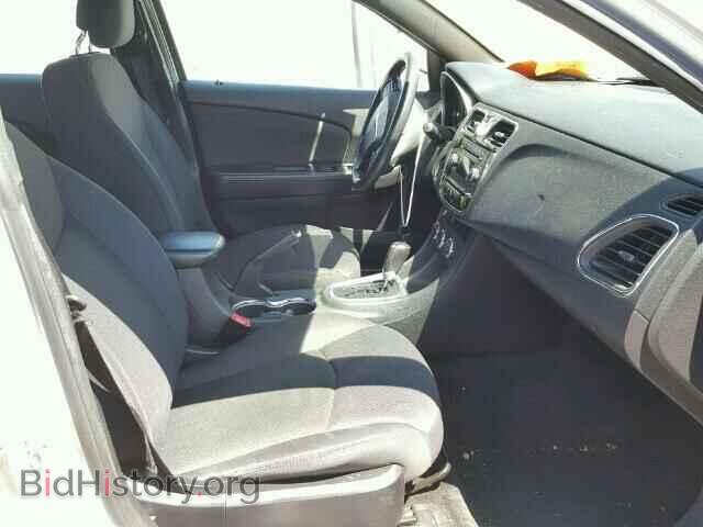 2012 CHRYSLER 200 - VIN: 1C3CCBAB8CN209983 - Фото 5