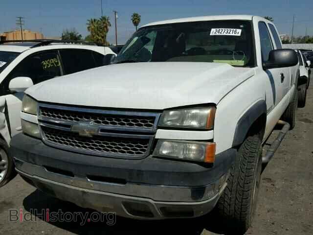 2005 CHEVROLET SILVERADO - VIN: 1GCHC29U65E128281 - Фото 2