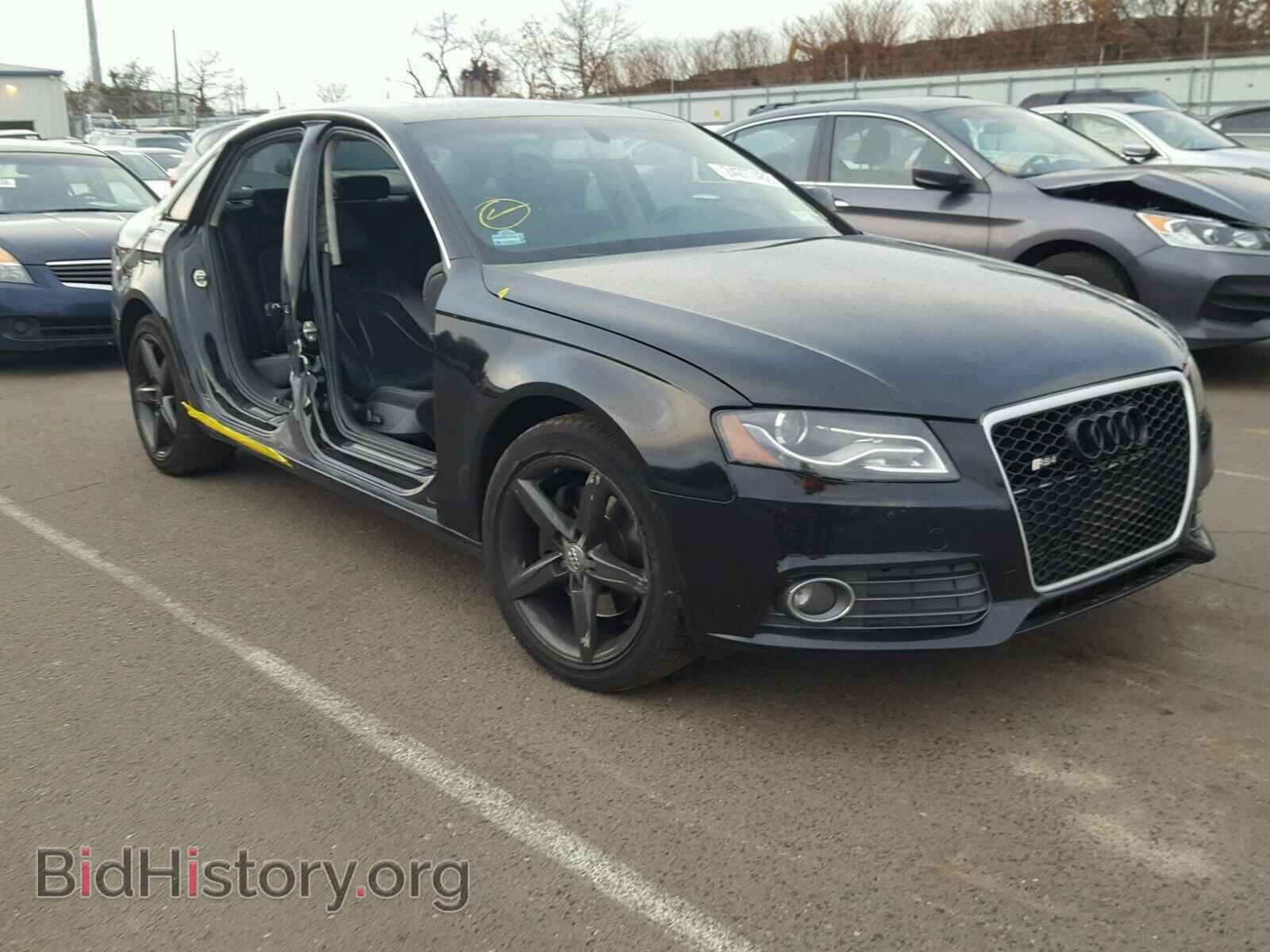 Фотография WAUFFAFL0AN058028 - AUDI A4 2010