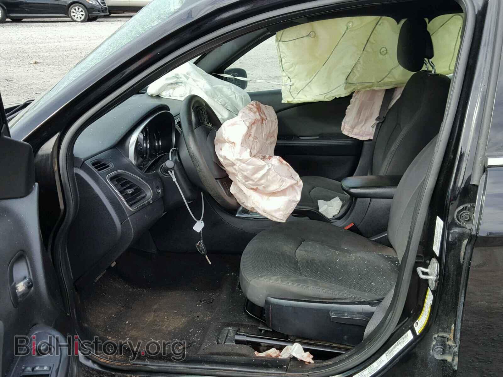 2012 CHRYSLER 200 - VIN: 1C3CCBAB7CN184316 - Photo 5