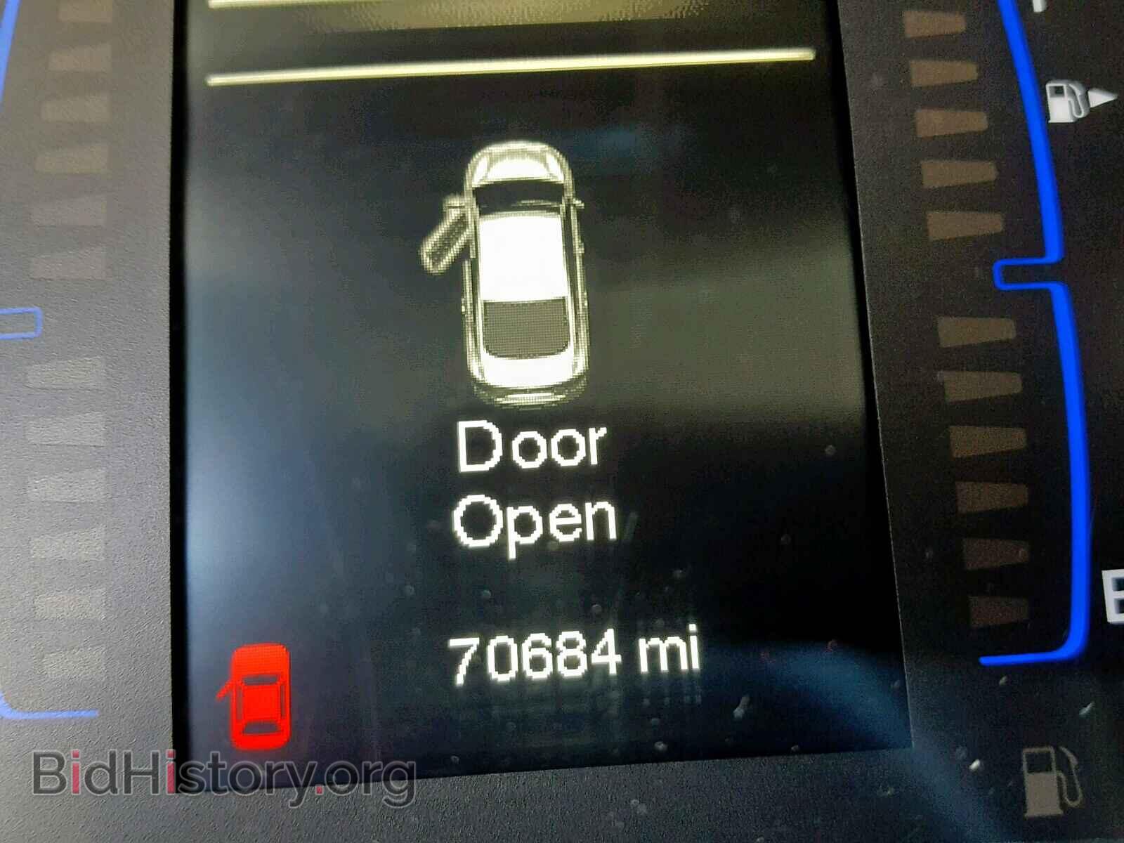 2015 CHRYSLER 200 - VIN: 1C3CCCAB8FN746749 - Photo 8