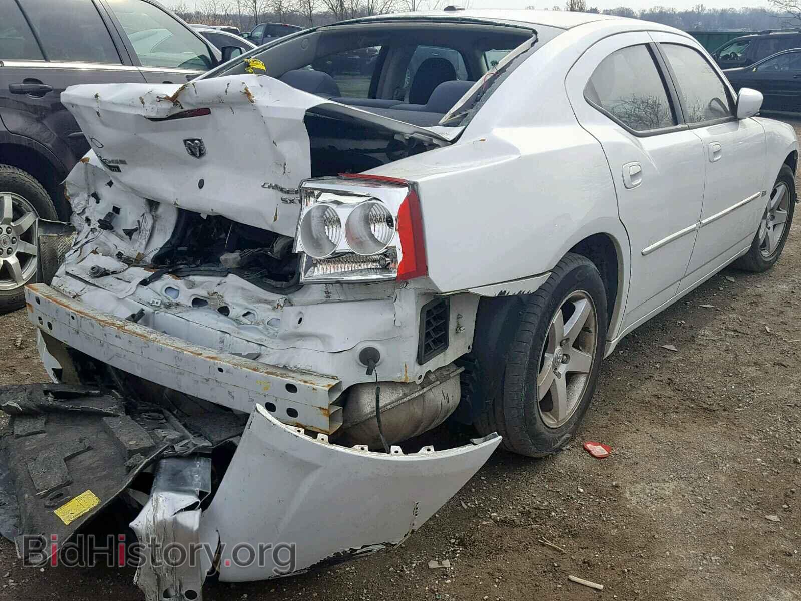 2010 DODGE CHARGER - VIN: 2B3CA3CV6AH257441 - Фото 4