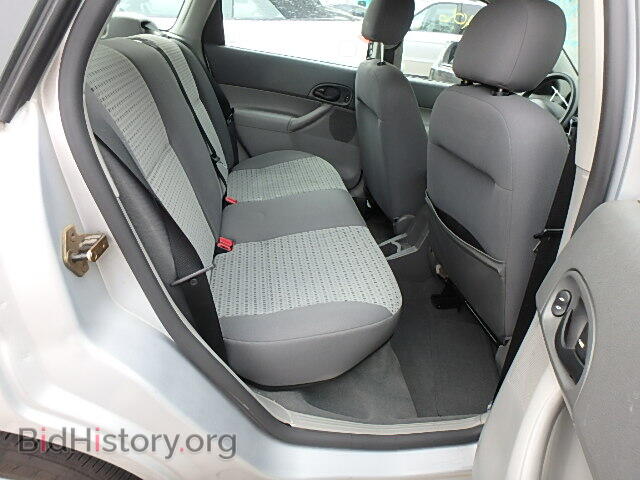 2005 FORD FOCUS - VIN: 1FAFP36N75W157710 - Фото 6
