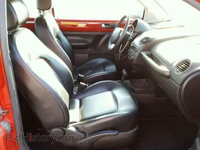 2006 VOLKSWAGEN BEETLE - VIN: 3VWPG31CX6M413275 - Фото 5