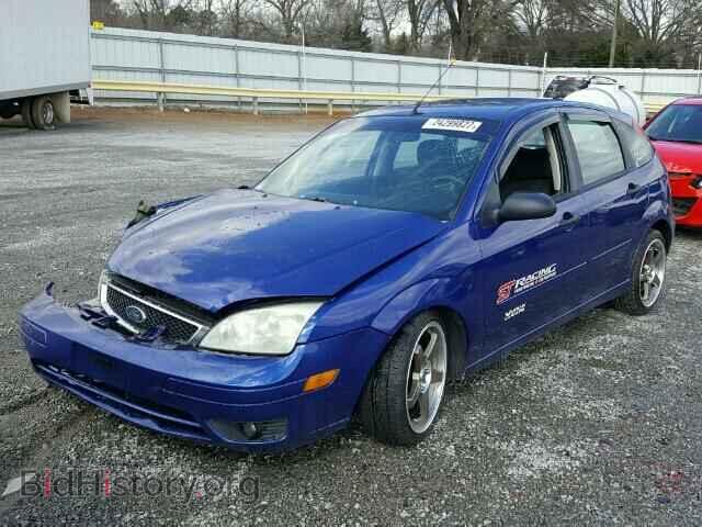 2005 FORD FOCUS - VIN: 3FAFP37N35R125628 - Фото 2