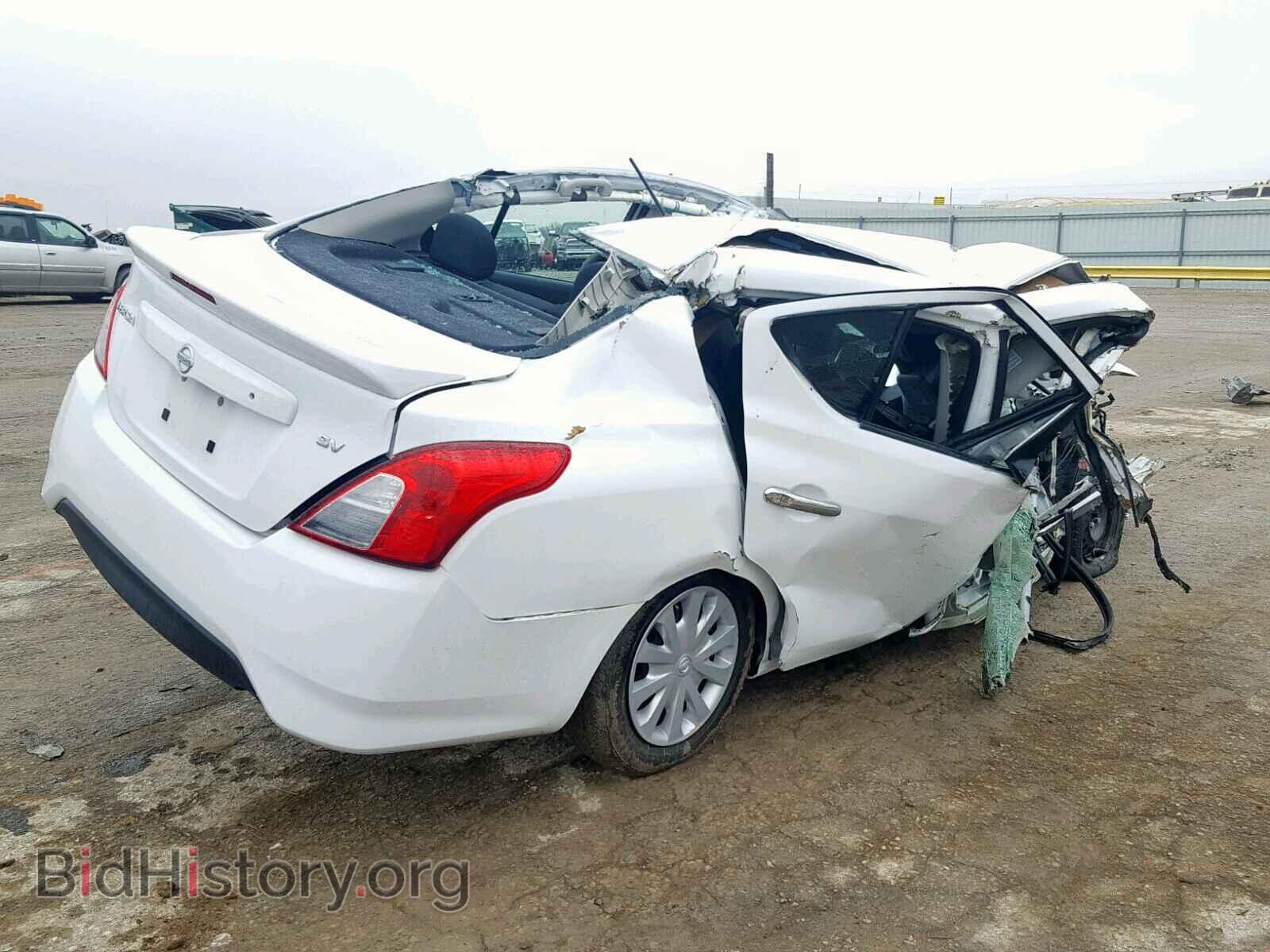 2017 NISSAN VERSA - VIN: 3N1CN7AP0HK464089 - Фото 4