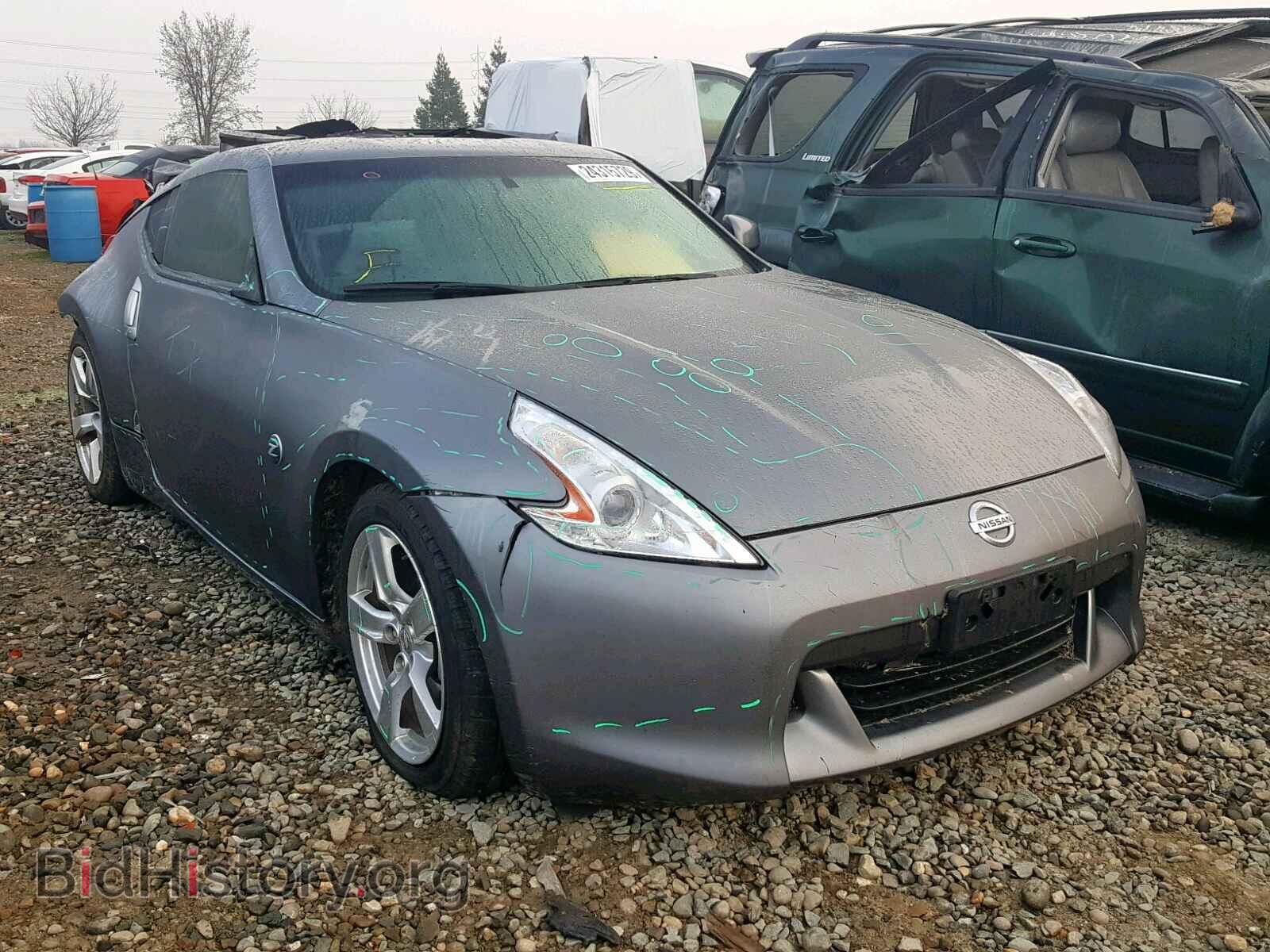 Photo  - NISSAN 370Z 2012