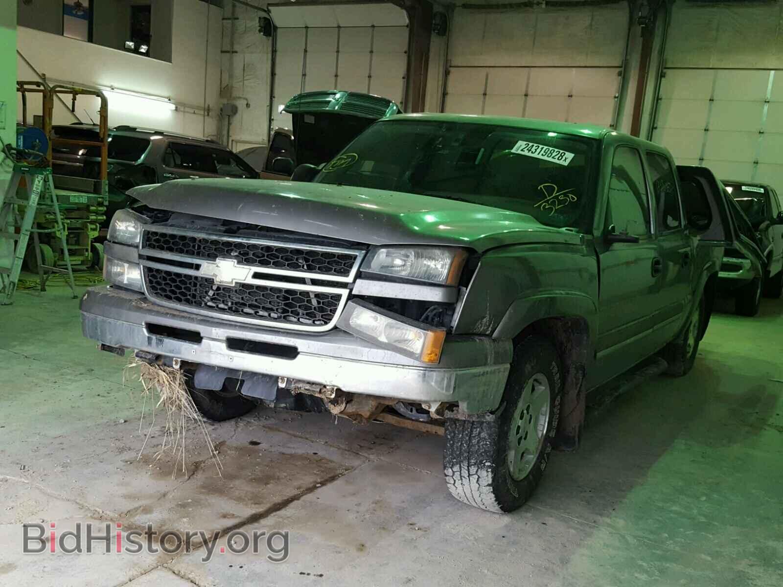 2006 CHEVROLET SILVERADO - VIN: 2GCEK13Z261273230 - Фото 2