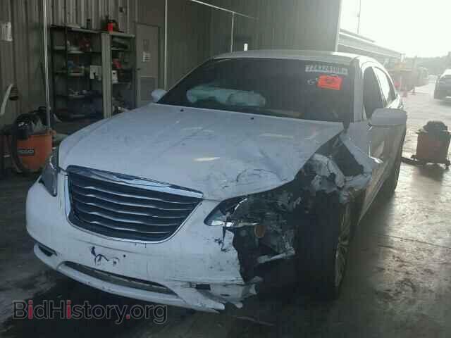 2012 CHRYSLER 200 - VIN: 1C3CCBAB2CN152325 - Фото 2