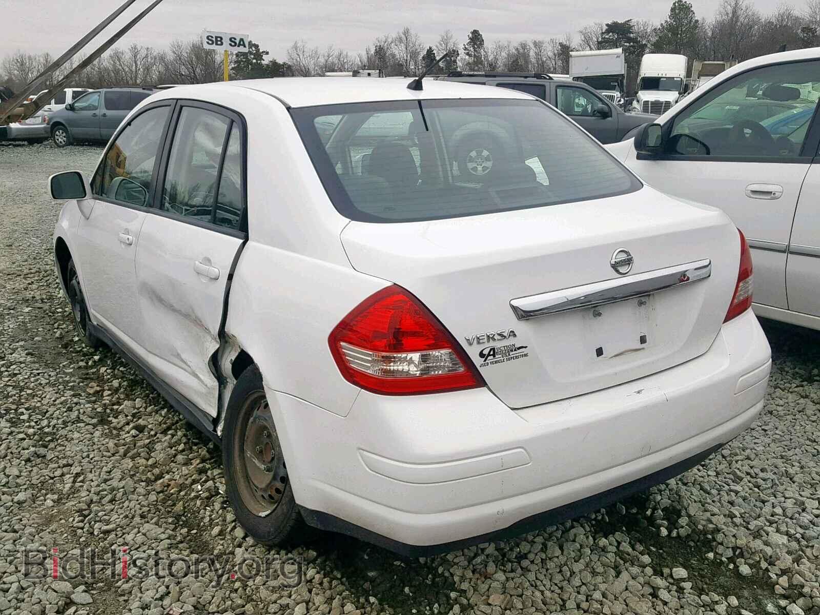 2011 NISSAN VERSA - VIN: 3N1BC1AP2BL468581 - Фото 3