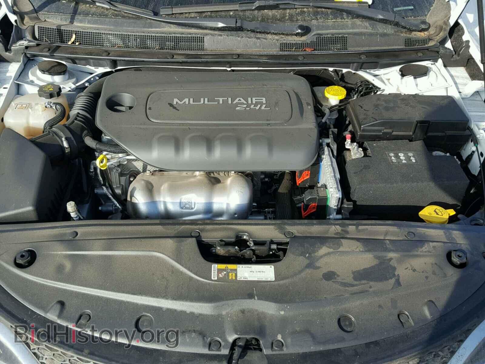 2016 CHRYSLER 200 - VIN: 1C3CCCAB2GN183943 - Фото 7