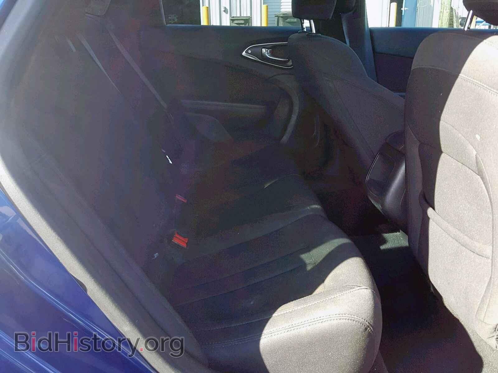 2016 CHRYSLER 200 - VIN: 1C3CCCAB6GN107433 - Фото 6