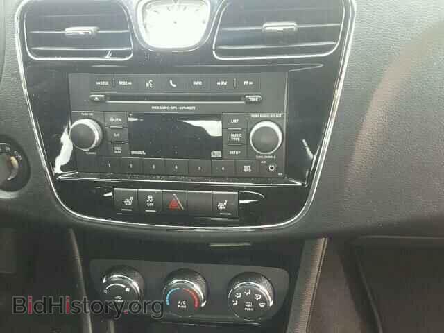 2012 CHRYSLER 200 - VIN: 1C3CCBAGXCN225422 - Фото 9