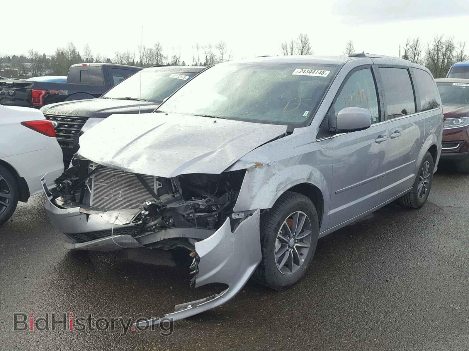 2017 DODGE CARAVAN - VIN: 2C4RDGCG7HR842106 - Фото 2