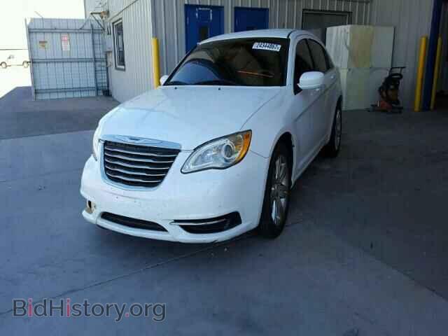 2013 CHRYSLER 200 - VIN: 1C3CCBAB4DN686864 - Photo 2