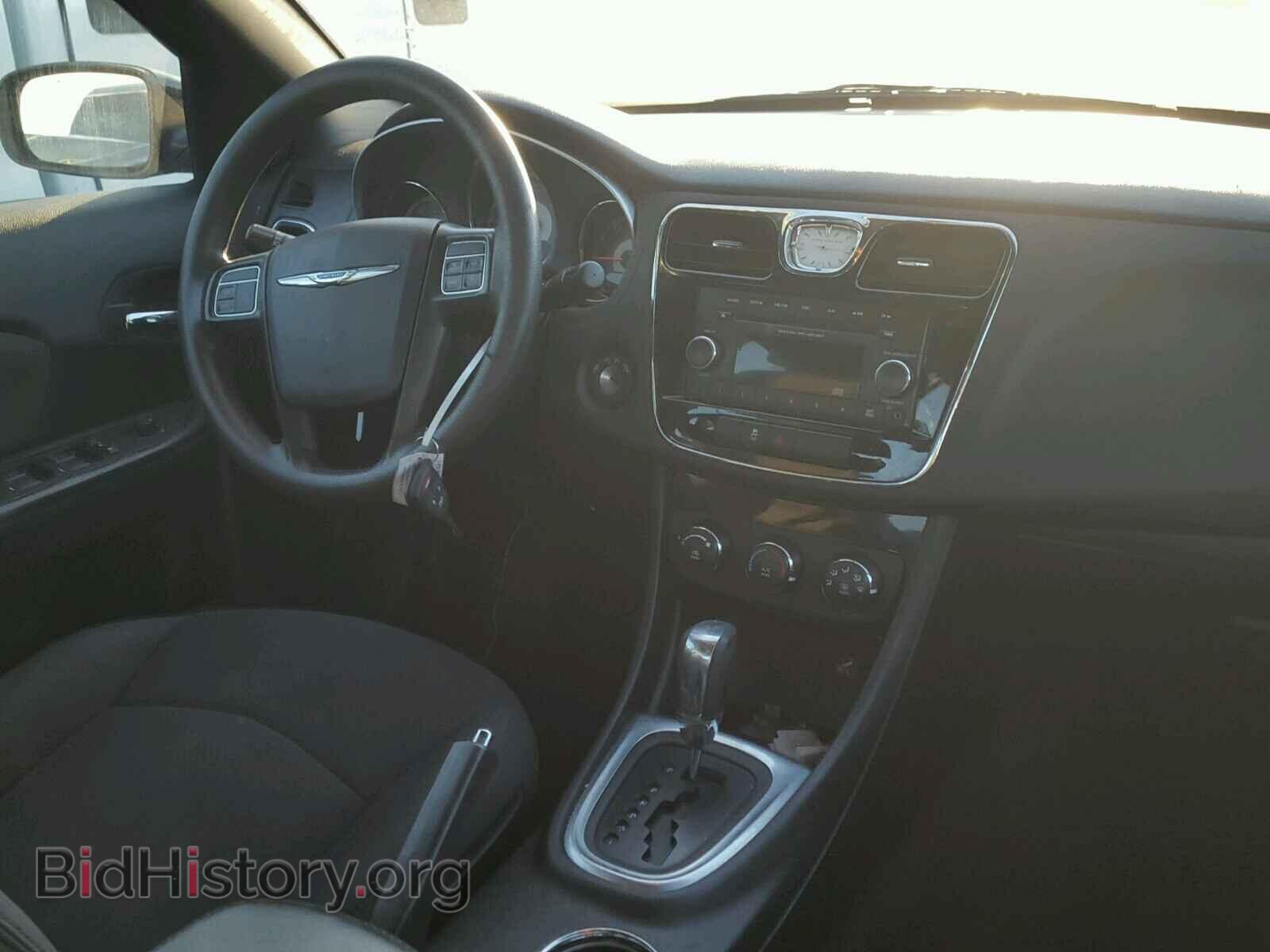 2012 CHRYSLER 200 - VIN: 1C3CCBAB0CN205250 - Фото 9