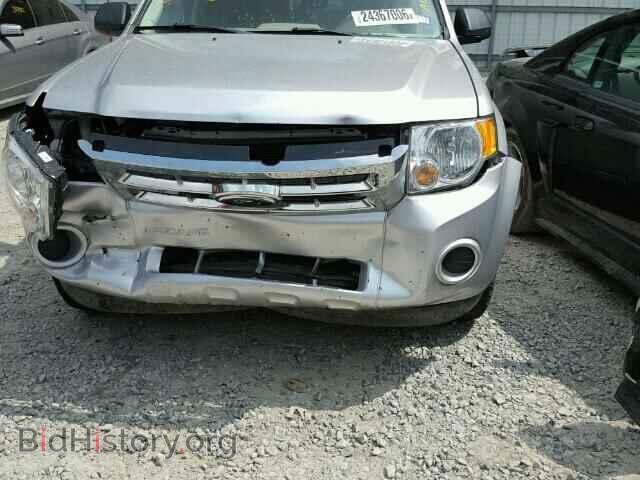 2011 FORD ESCAPE - VIN: 1FMCU0C77BKB24084 - Фото 9
