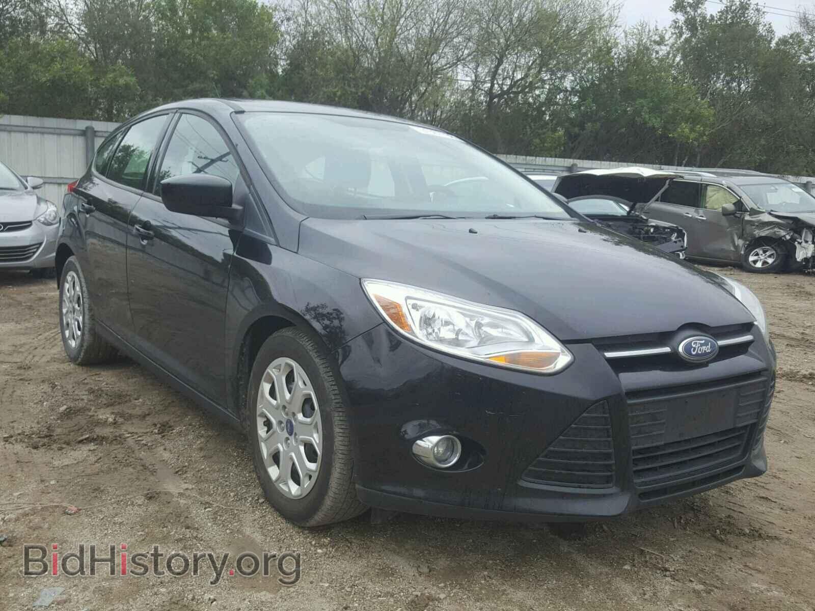 Photo 1FAHP3K2XCL267766 - FORD FOCUS 2012