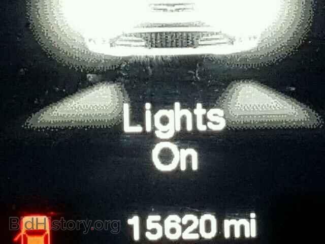 2015 CHRYSLER 200 - VIN: 1C3CCCABXFN640982 - Photo 8