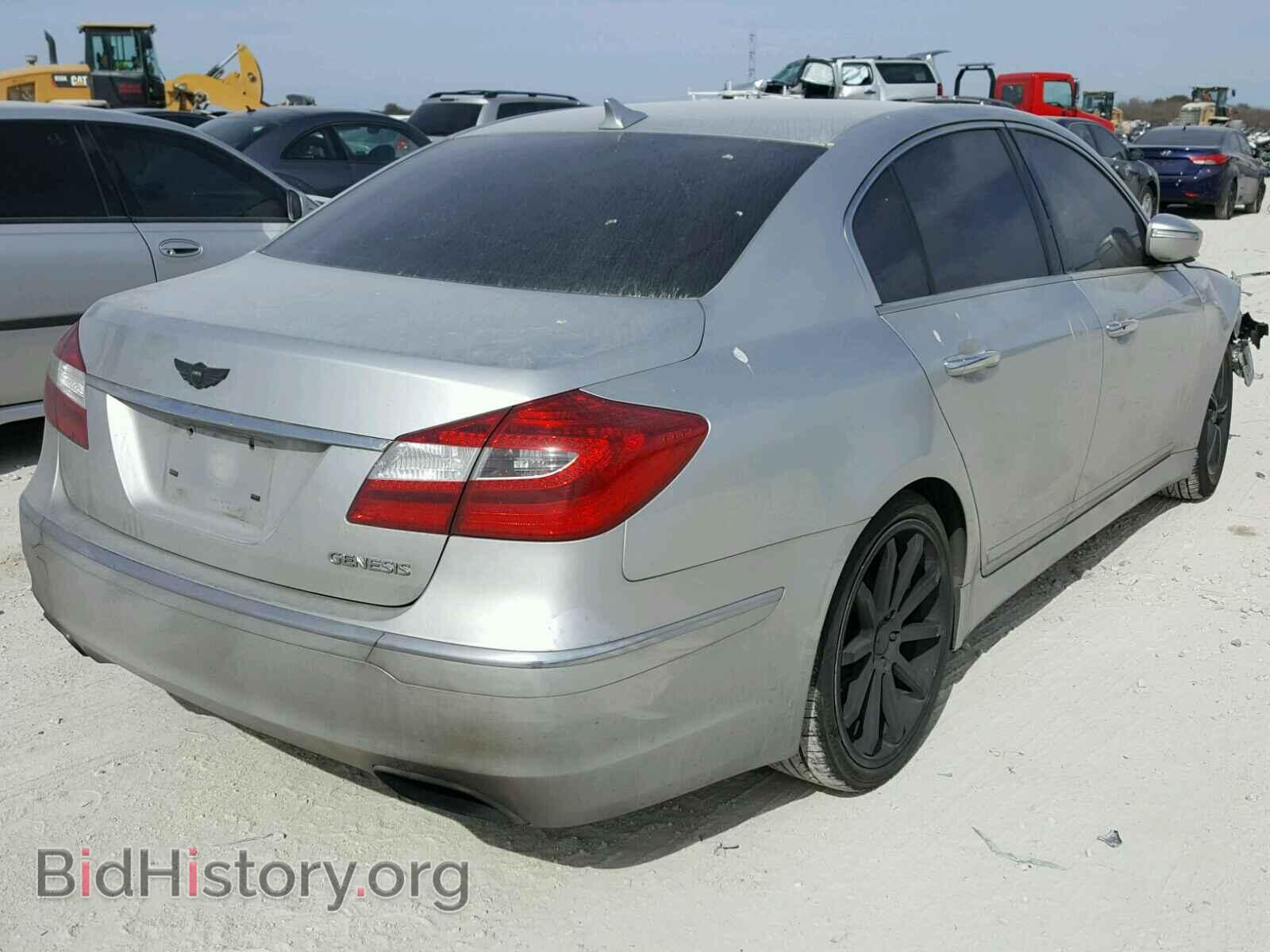 2013 HYUNDAI GENESIS - VIN: KMHGC4DD9DU229751 - Фото 4