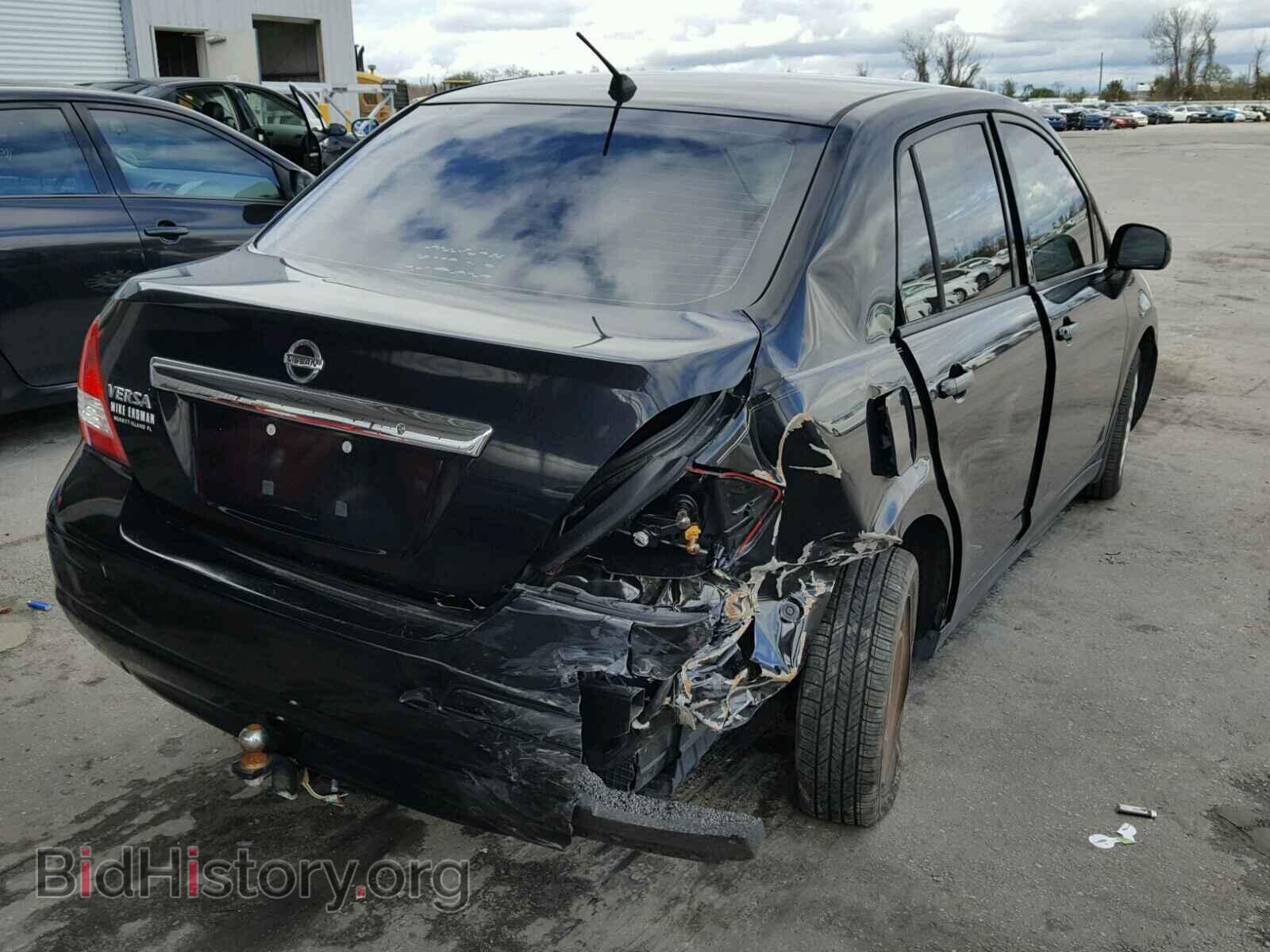 2009 NISSAN VERSA - VIN: 3N1BC11E29L400676 - Фото 4