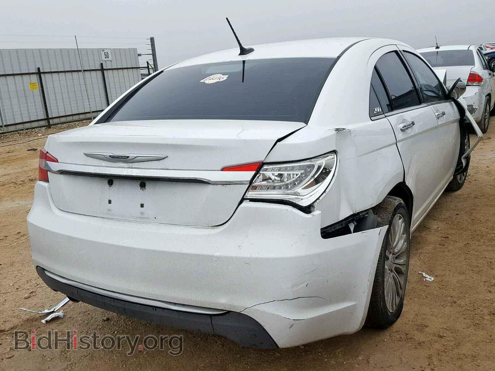 2011 CHRYSLER 200 - VIN: 1C3BC2FG1BN575606 - Фото 4