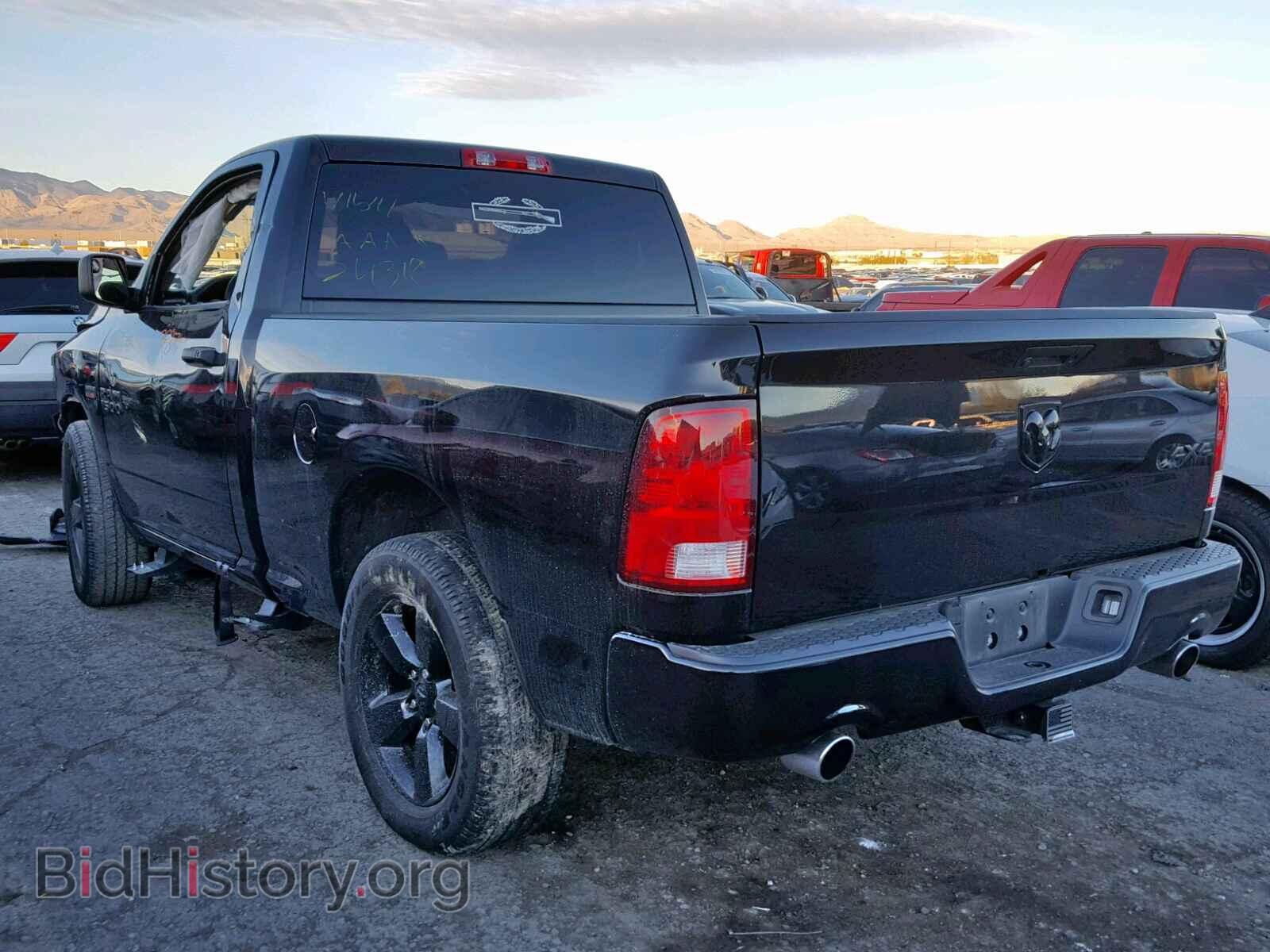 2016 RAM 1500 ST - VIN: 3C6JR7AT2GG312152 - Фото 3