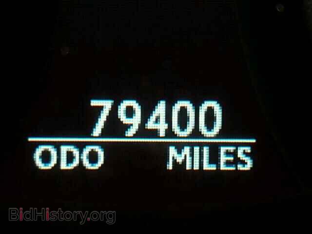 2011 LEXUS LS460 - VIN: JTHBL5EF4B5107731 - Photo 8
