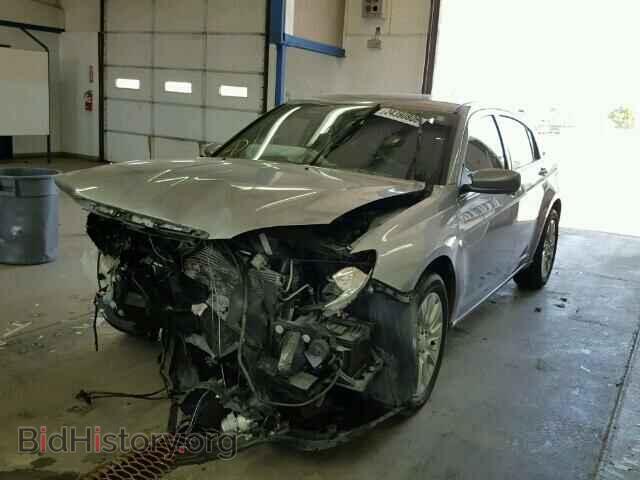 2013 CHRYSLER 200 - VIN: 1C3CCBAG2DN738729 - Фото 2