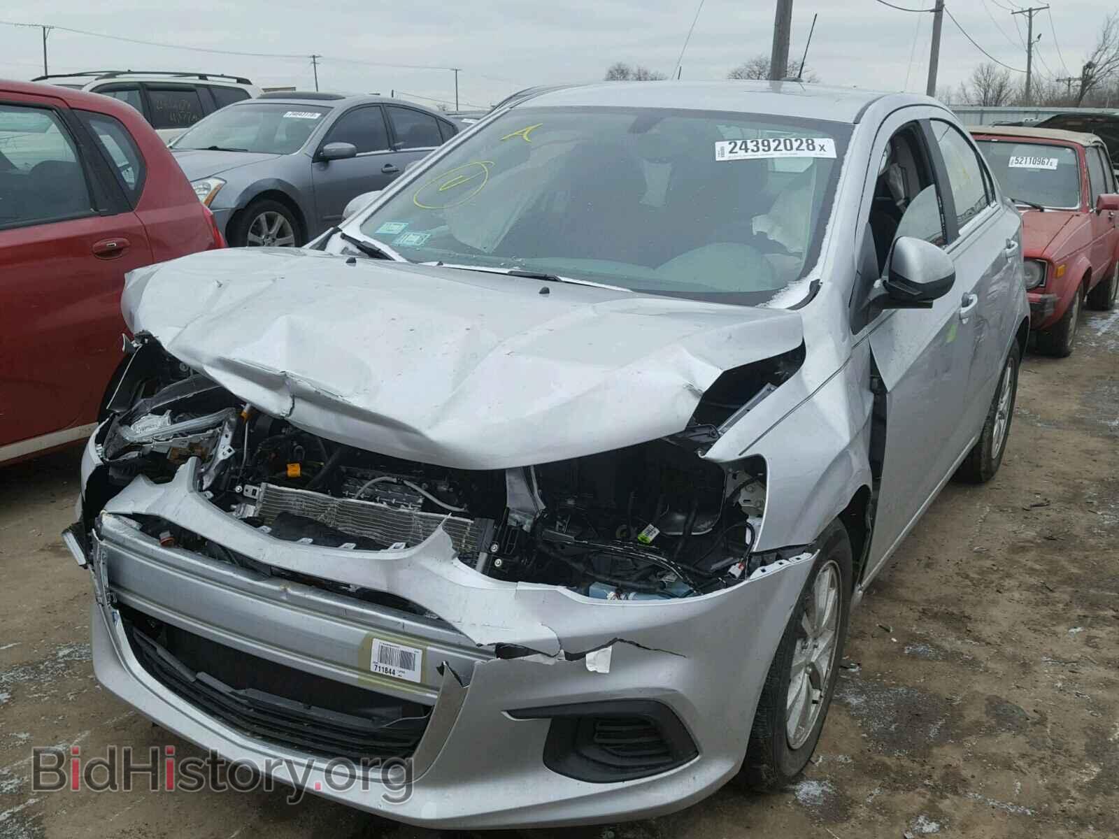2017 CHEVROLET SONIC - VIN: 1G1JD5SH1H4165190 - Фото 2
