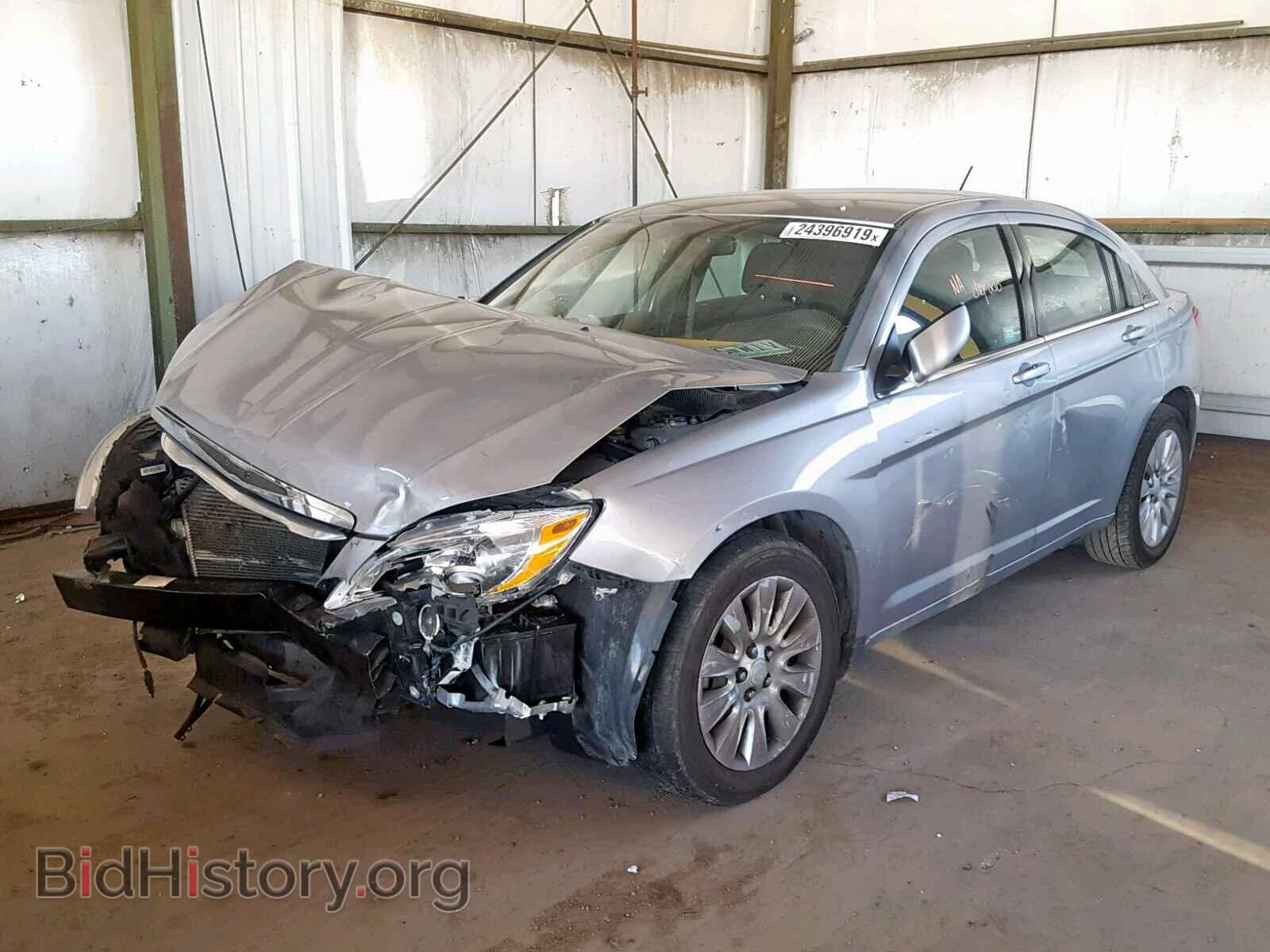 2014 CHRYSLER 200 - VIN: 1C3CCBAB5EN211385 - Фото 2