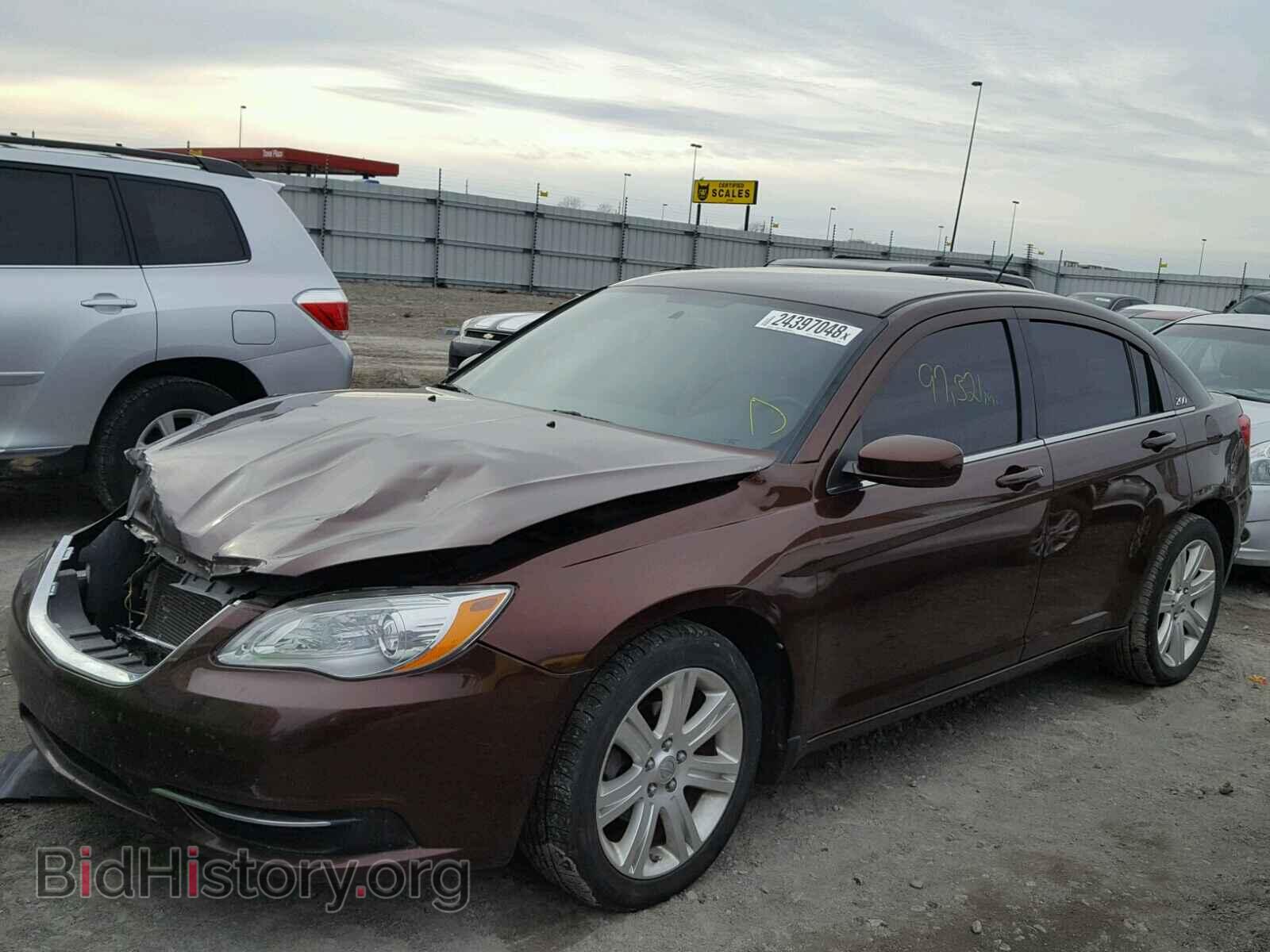 2012 CHRYSLER 200 - VIN: 1C3CCBBB0CN176685 - Photo 2