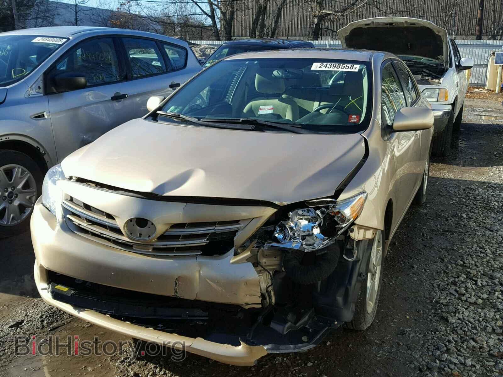 2013 TOYOTA COROLLA BA - VIN: 2T1BU4EE2DC962577 - Фото 2