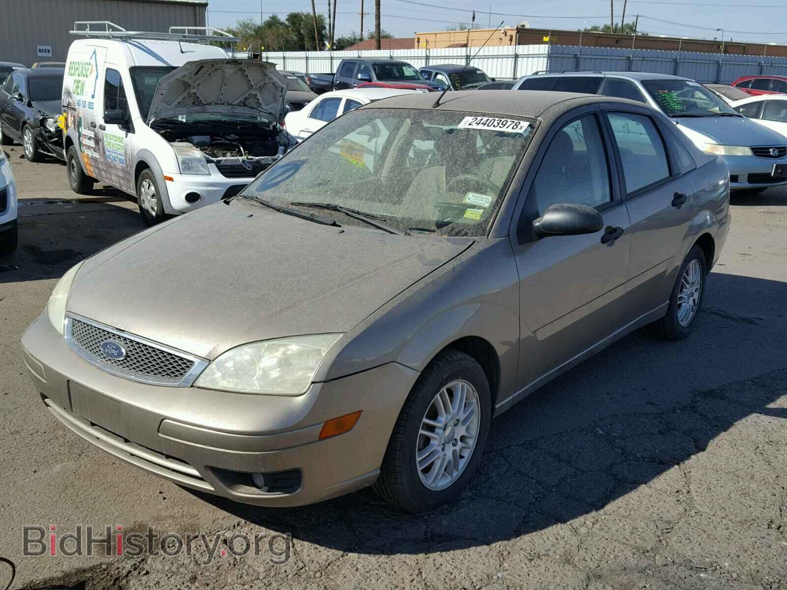 2005 FORD FOCUS - VIN: 1FAFP34N05W152884 - Фото 2