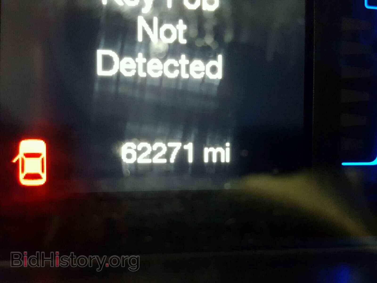 2016 CHRYSLER 200 - VIN: 1C3CCCAB2GN131678 - Фото 8