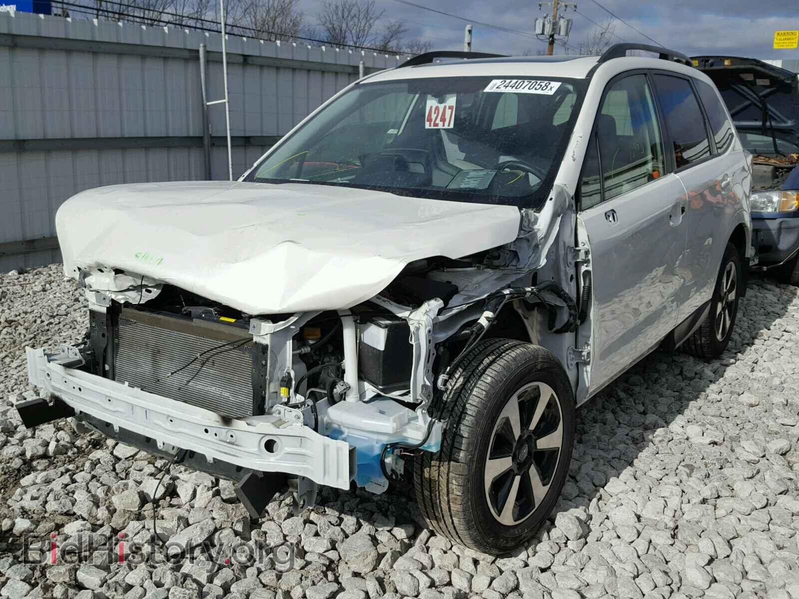 2017 SUBARU FORESTER - VIN: JF2SJAEC4HH570693 - Photo 2