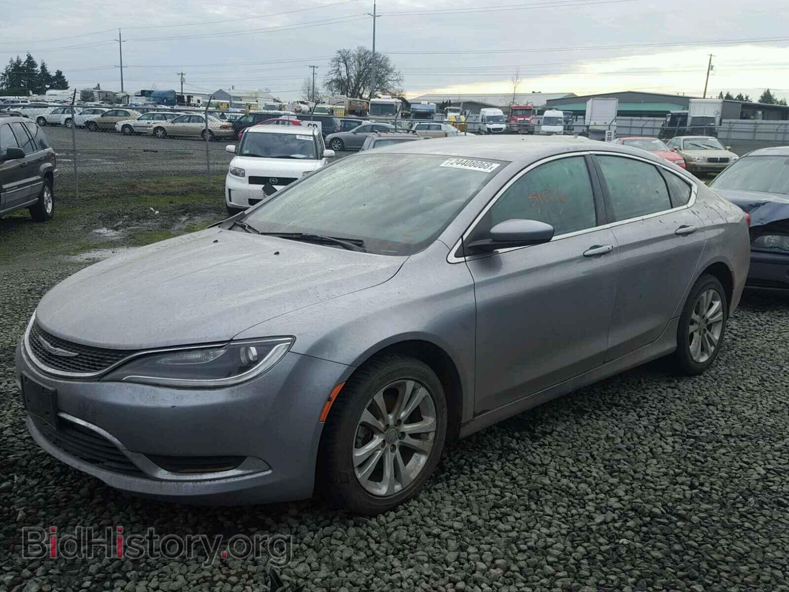 2015 CHRYSLER 200 - VIN: 1C3CCCAB7FN702385 - Фото 2
