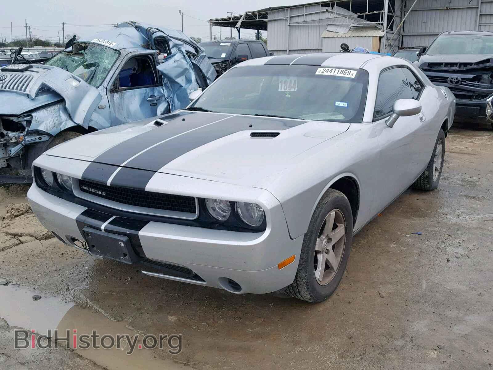 2010 DODGE CHALLENGER - VIN: 2B3CJ4DVXAH283237 - Фото 2