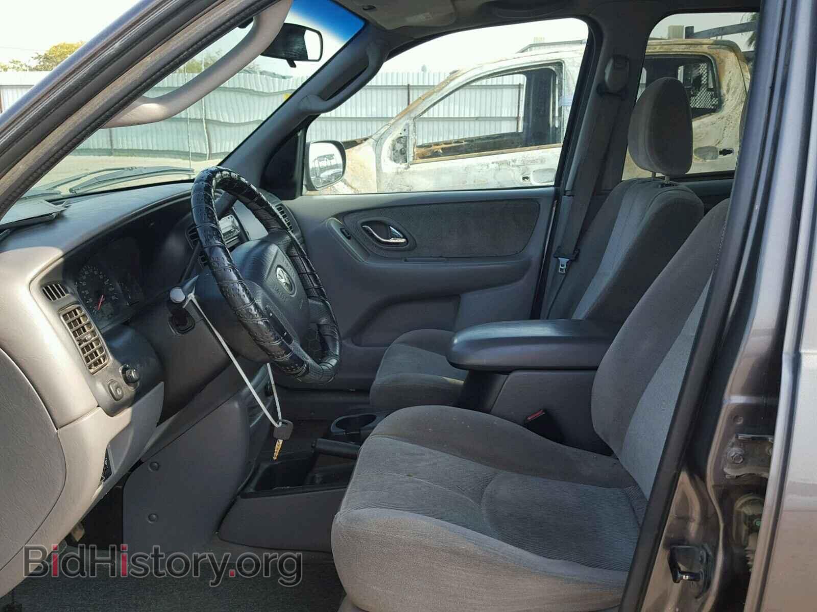 2002 MAZDA TRIBUTE - VIN: 4F2YU091X2KM36297 - Фото 5